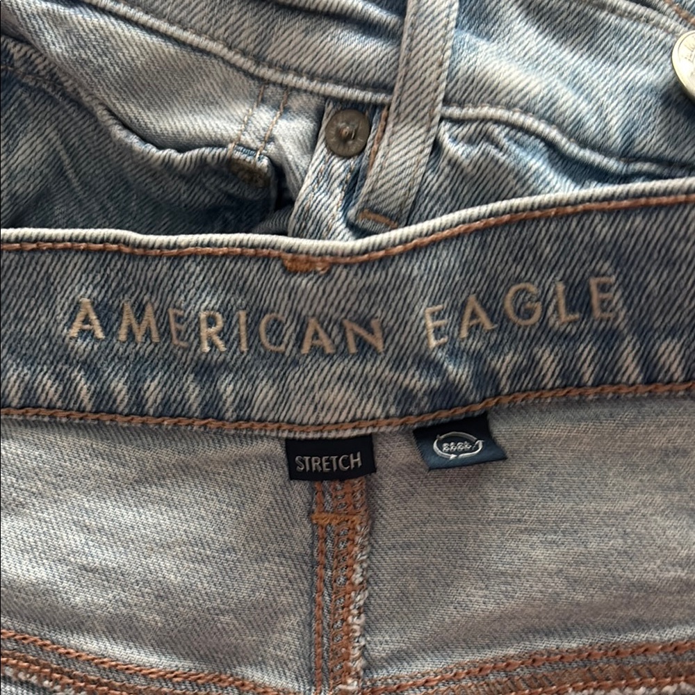 American Eagle Outfitters Ripped Light Denim Boyfriend Jeans - Picture 6 of 7